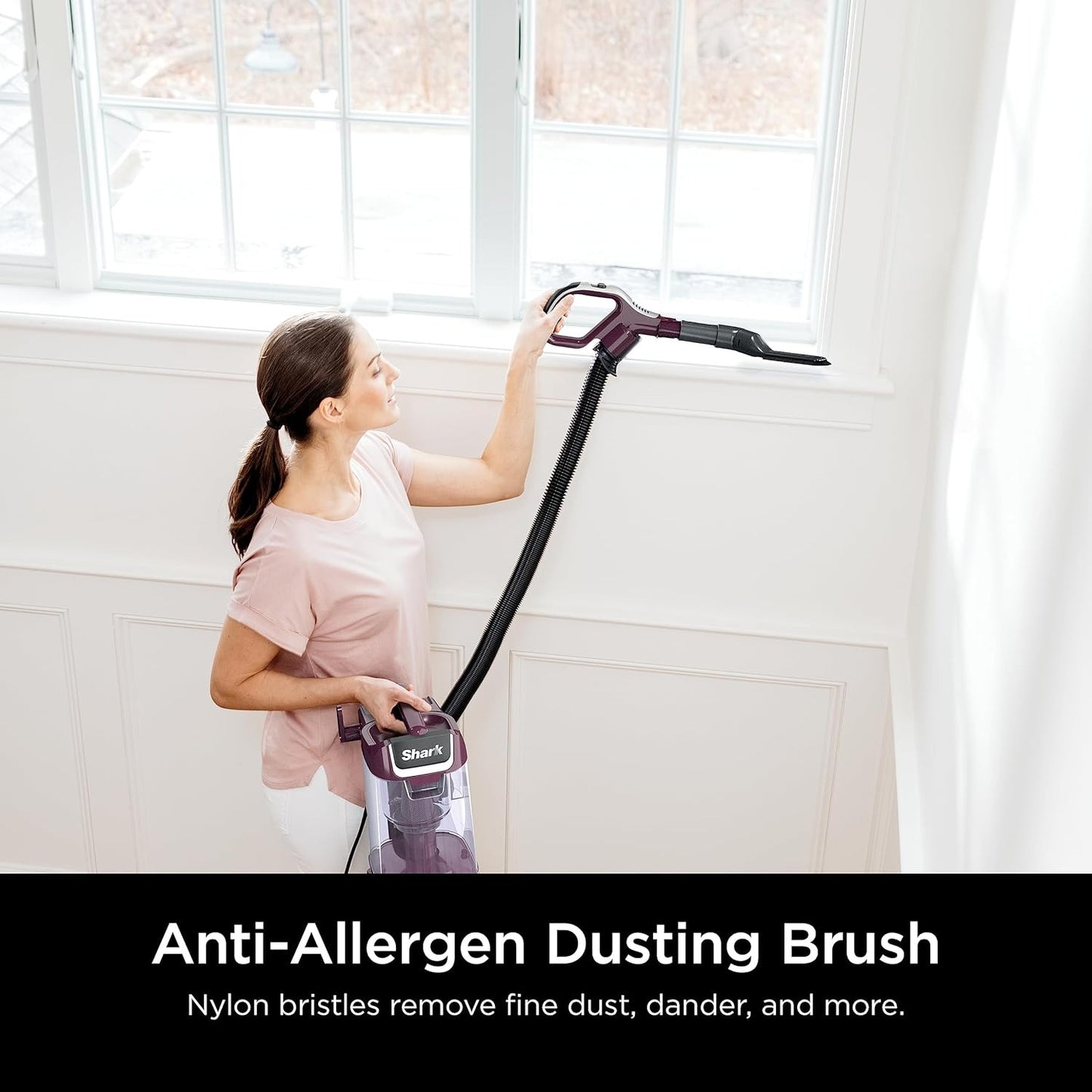 Shark LA702 Vacuum Cleaner